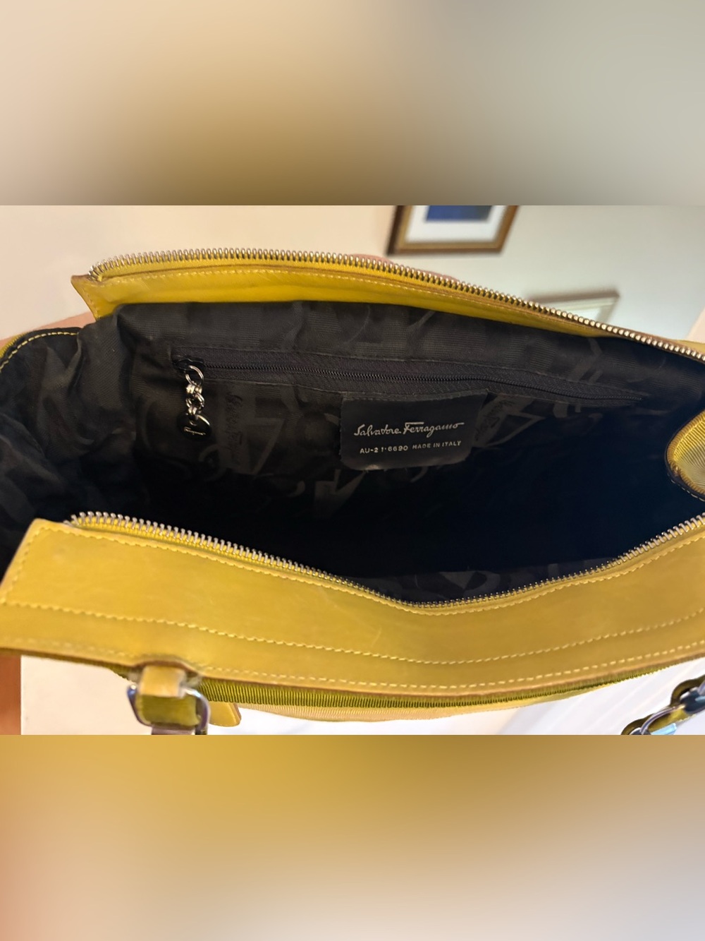 Ferragamo | VINTAGE Y2K Tiered Grosgrain Ribbon Shoulder Bag - Picture 5 of 9